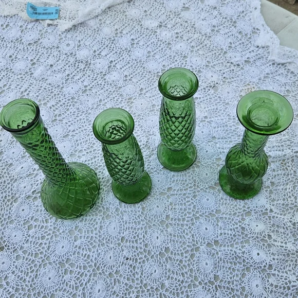Diamond Pattern Vases - Picture 2 of 2